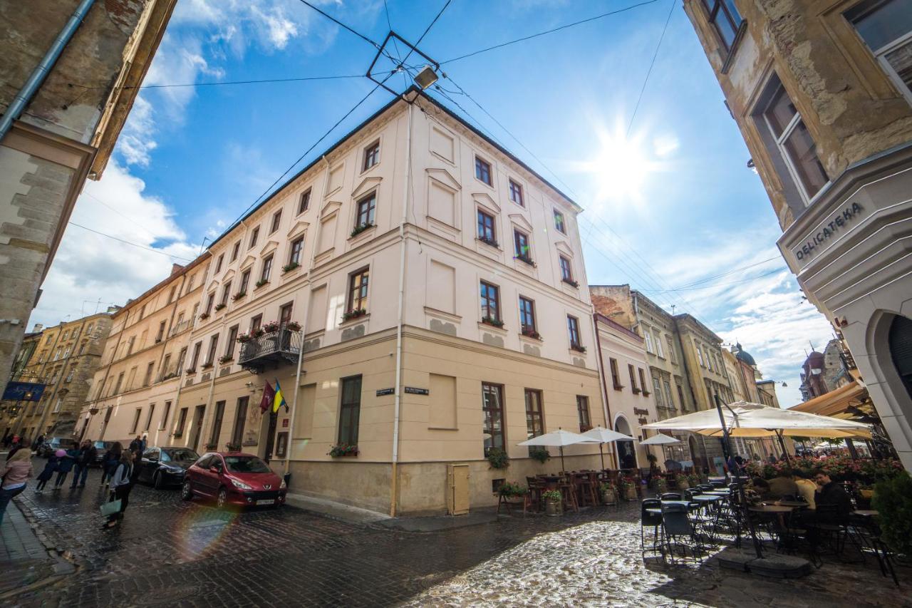 Reikartz Medievale Lviv Bagian luar foto